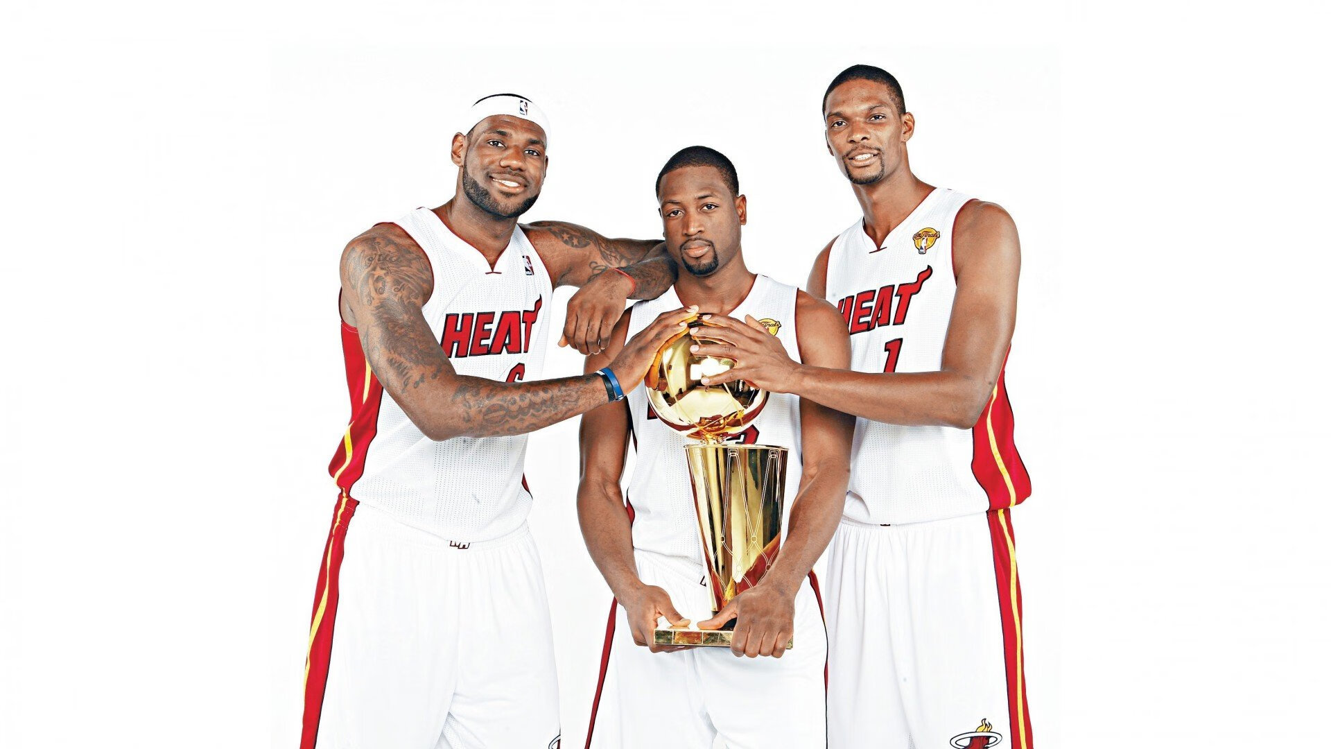 国王前锋为慈善骑行100公里,关注儿童健康,国王队的大前锋